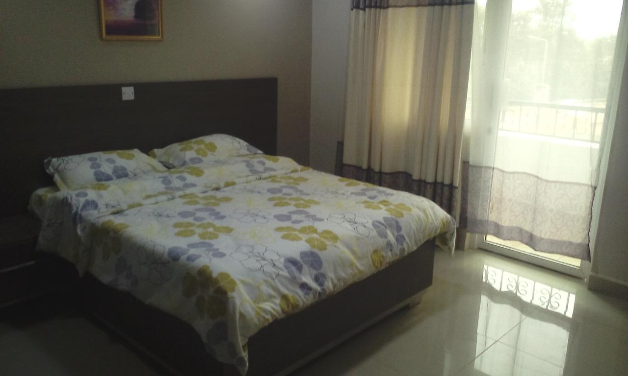 Adala Motel Meru 外观 照片