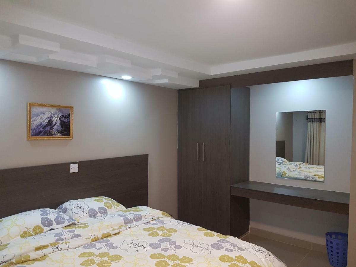 Adala Motel Meru 外观 照片