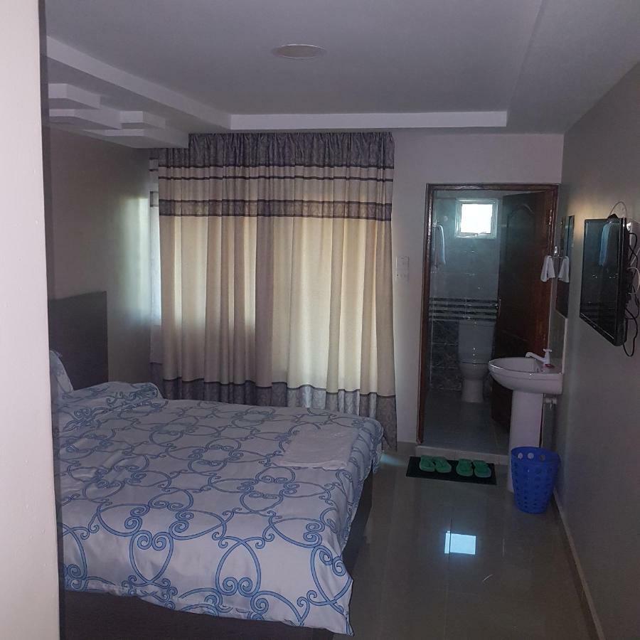 Adala Motel Meru 外观 照片